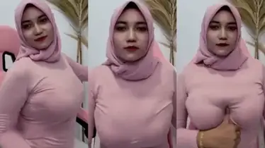 Ukhti Tobrut Pamer Body Sambil Live Streaming poster